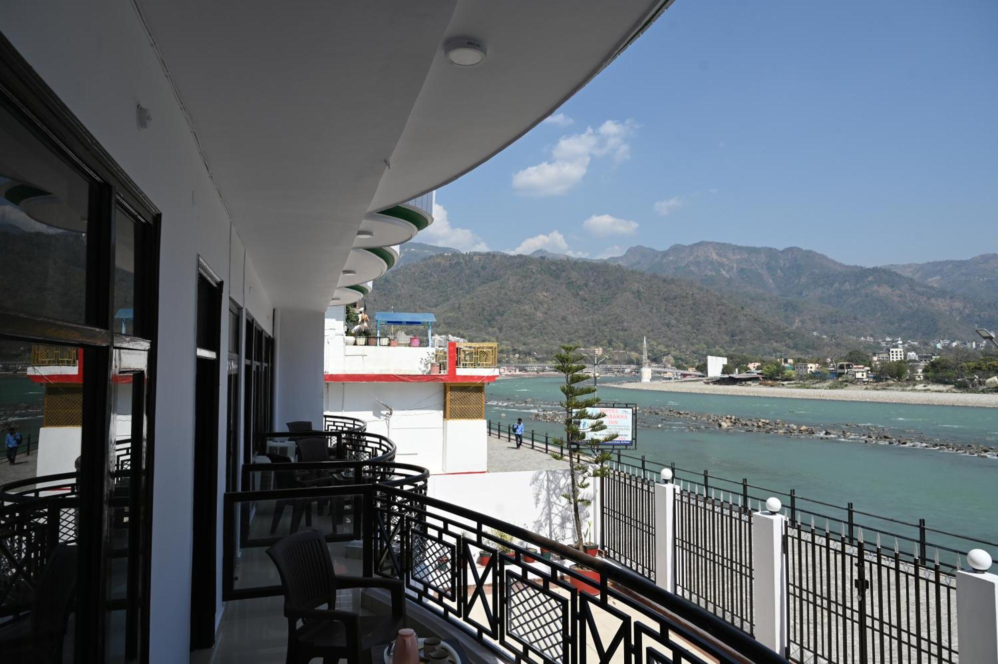Hotel Prasanna Inn Rishīkesh Eksteriør bilde